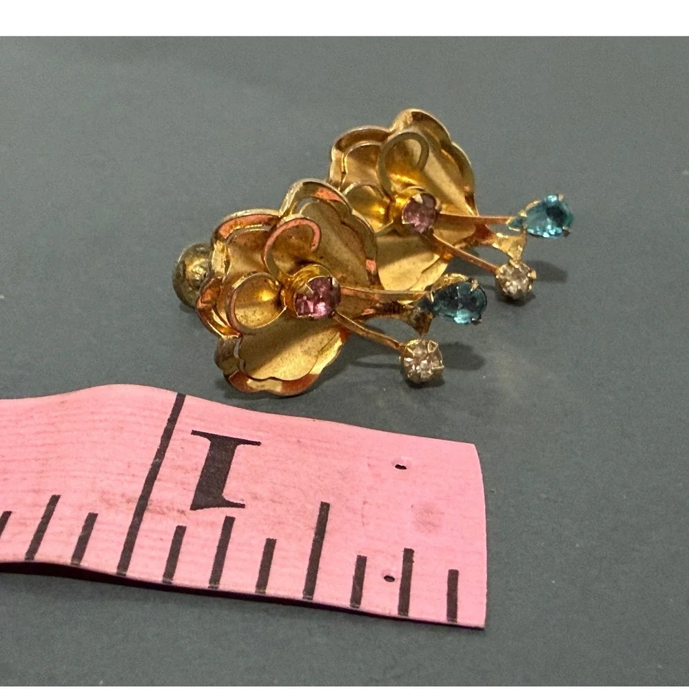 Bugbee & Niles B.N. Vintage Screw Back Earrings‎ Gold Tone Pink Blue Rhinestone